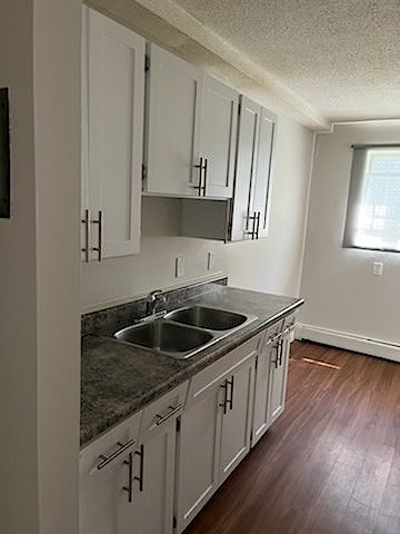 Edmonton 2 bedrooms Apartment for rent. Property photo: 494138-2