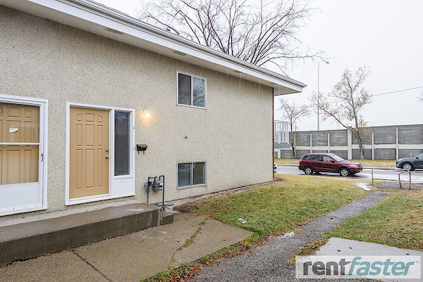 Calgary 3 bedrooms Townhouse for rent. Property photo: 49433-3