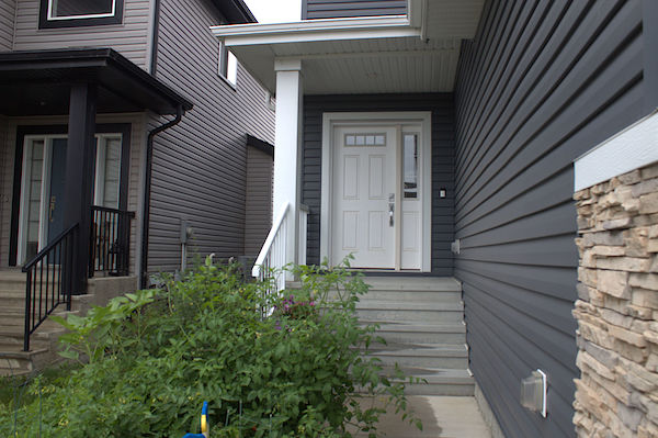 Fort Saskatchewan 5 + Den bedrooms House for rent. Property photo: 497450-2