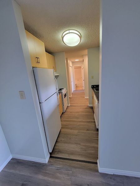 Edmonton 2 bedrooms House for rent. Property photo: 499754-2