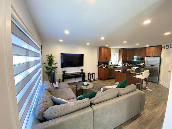 Edmonton 3 bedrooms Duplex for rent. Property photo: 502945-2