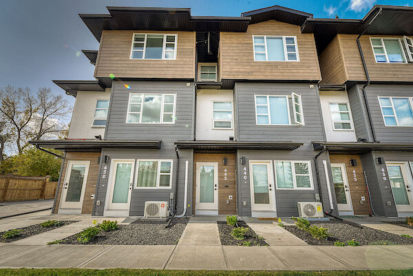 Calgary 3 bedrooms Townhouse for rent. Property photo: 504046-2