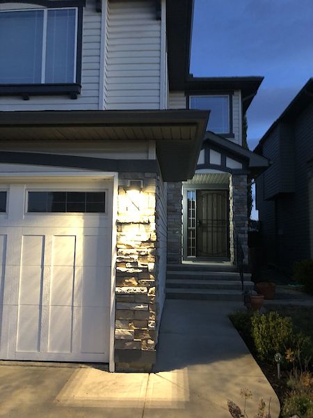 Calgary 4 + Den bedrooms House for rent. Property photo: 506158-2