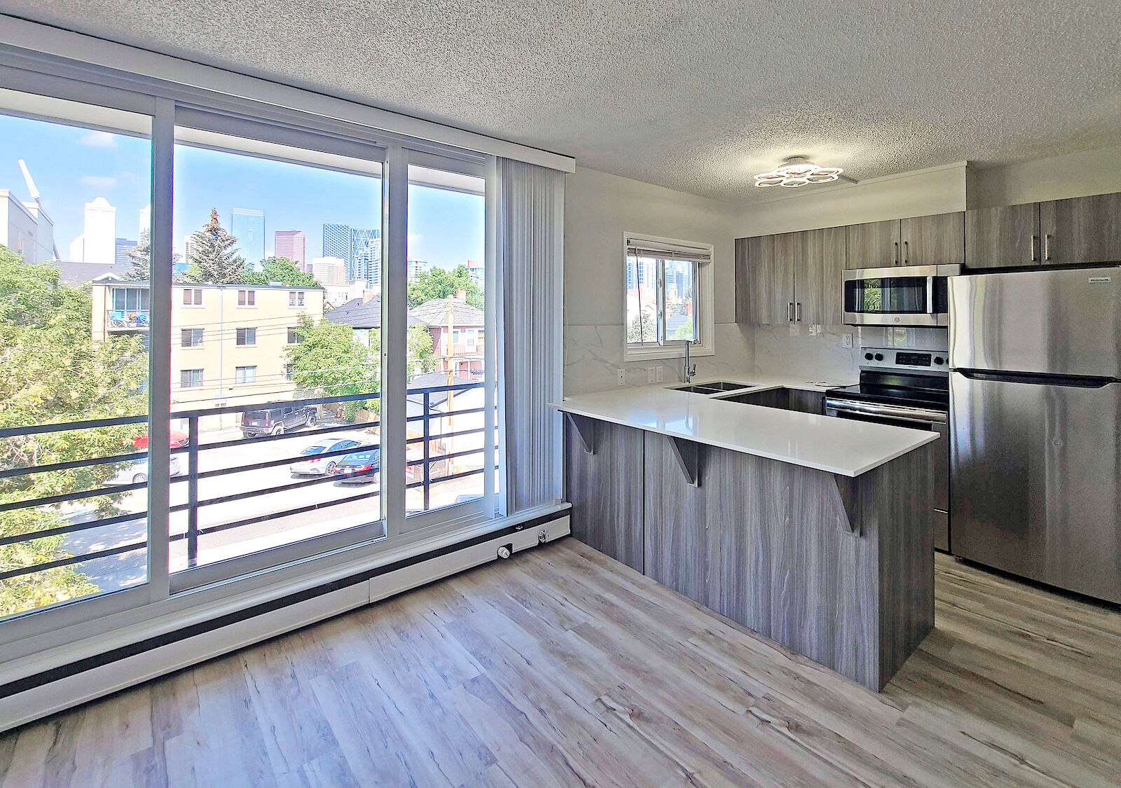 Calgary 1 bedroom Apartment for rent. Property photo: 509849-1