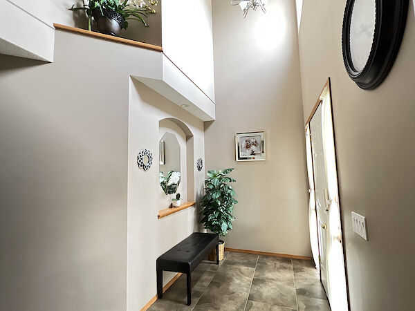 Calgary 4 + Den bedrooms House for rent. Property photo: 511389-2