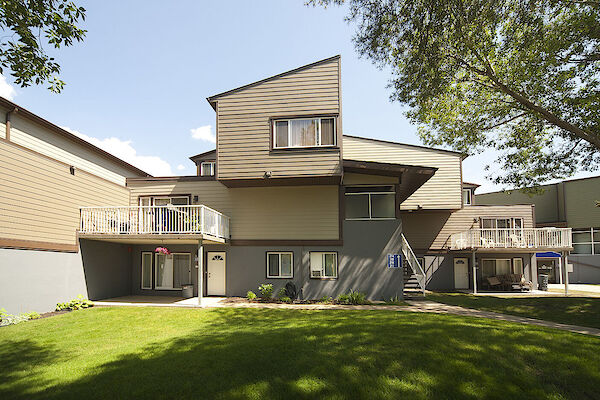 Edmonton 2 bedrooms Townhouse for rent. Property photo: 511578-2