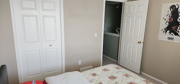 Calgary 2 bedrooms Room For Rent for rent. Property photo: 512280-2