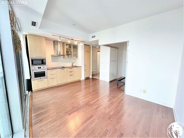 Toronto 1 bedroom Apartment for rent. Property photo: 513389-2