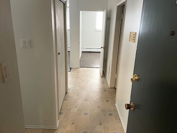 Edmonton 1 bedroom Apartment for rent. Property photo: 514512-3