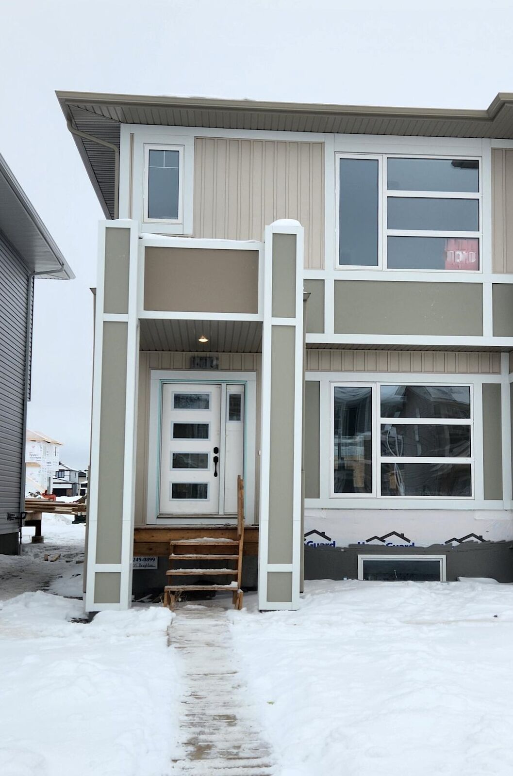Saskatoon 5 bedrooms Duplex for rent. Property photo: 514536-1