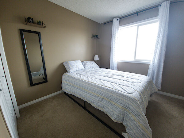 Leduc 1 bedroom Room For Rent for rent. Property photo: 515086-2