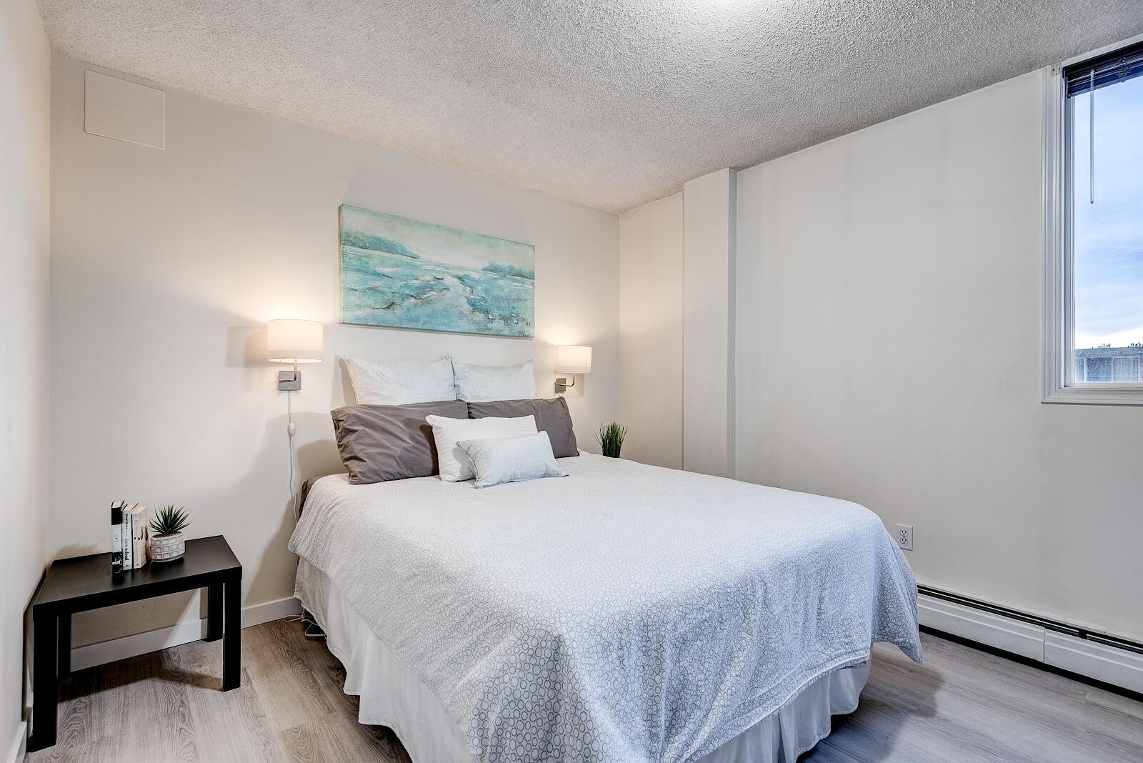 Calgary 1 bedroom Condo Unit for rent. Property photo: 515579-1