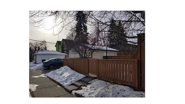 Calgary 3 bedrooms Duplex for rent. Property photo: 515893-2