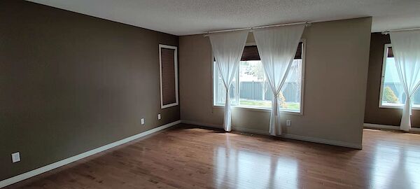 Edmonton 4 bedrooms House for rent. Property photo: 516068-3