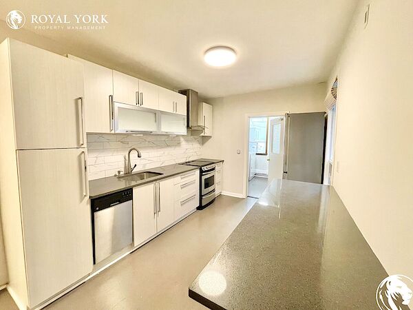 Toronto 2 bedrooms Apartment for rent. Property photo: 516101-2