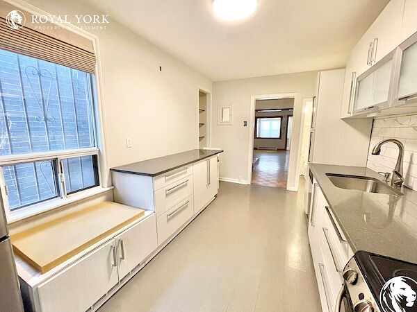 Toronto 2 bedrooms Apartment for rent. Property photo: 516101-3