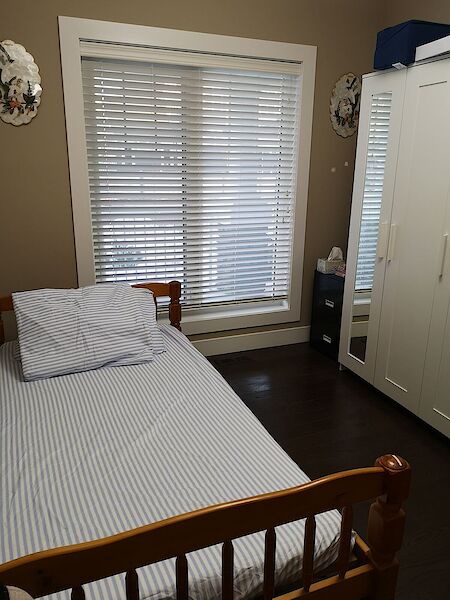Edmonton 1 bedroom Room For Rent for rent. Property photo: 516115-2