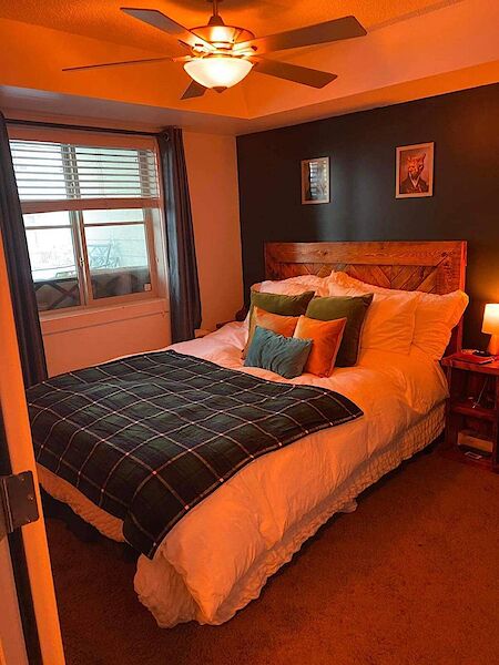 Edmonton 2 + Den bedrooms Condo Unit for rent. Property photo: 516396-3