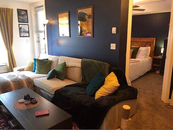 Edmonton 2 + Den bedrooms Condo Unit for rent. Property photo: 516396-2