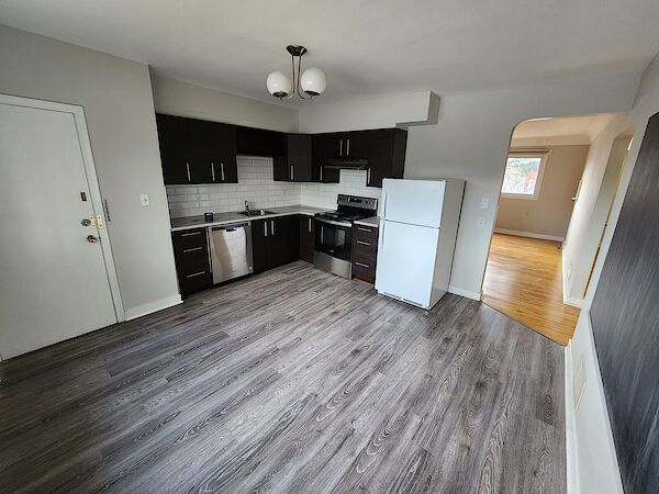 Calgary 2 bedrooms Main Floor for rent. Property photo: 516514-2