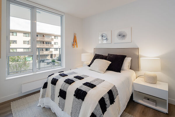 North Vancouver 2 + Den bedrooms Apartment for rent. Property photo: 516649-2