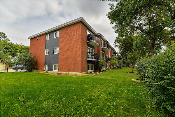 Edmonton 1 bedrooms Apartment for rent. Property photo: 516677-2