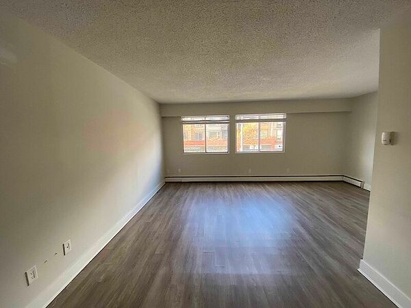 Abbotsford 2 bedrooms Apartment for rent. Property photo: 516695-3
