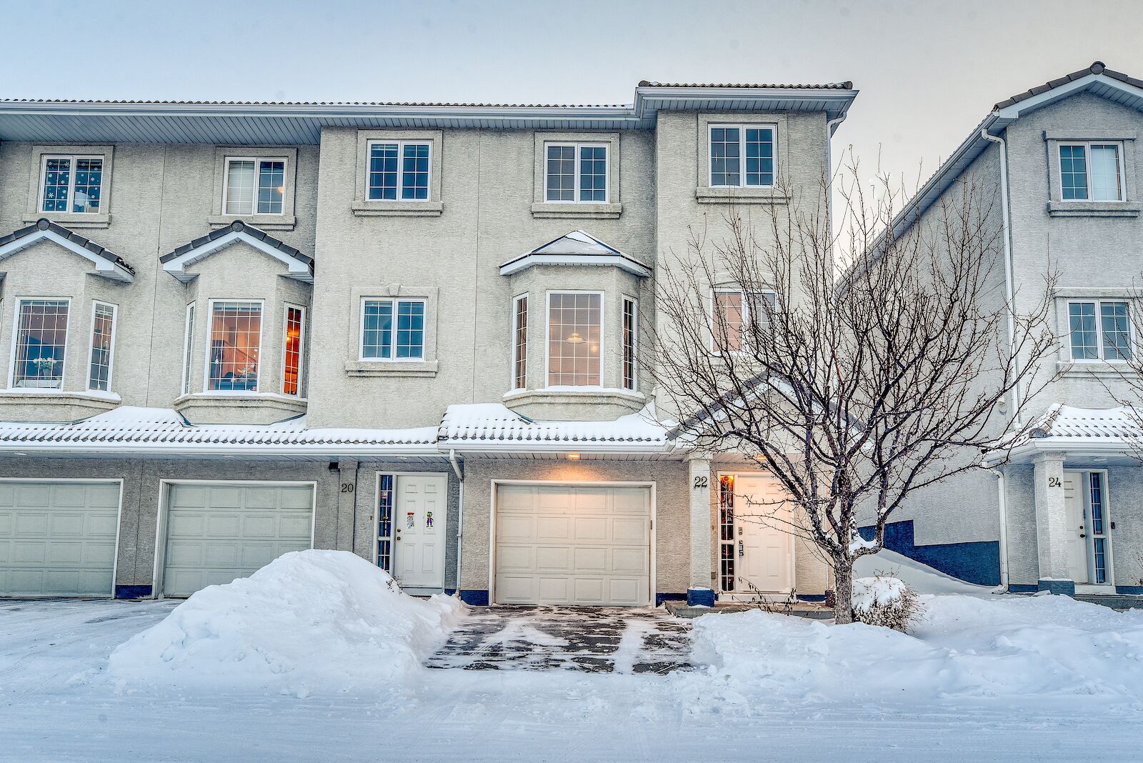 Calgary 3 bedrooms Townhouse for rent. Property photo: 516743-1