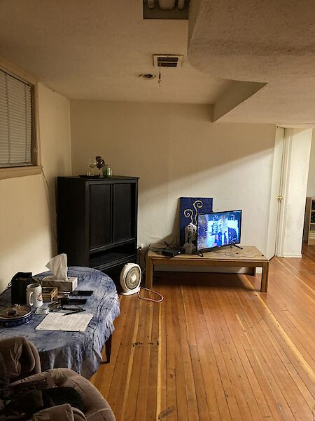 Calgary 1 bedroom Basement for rent. Property photo: 516971-2