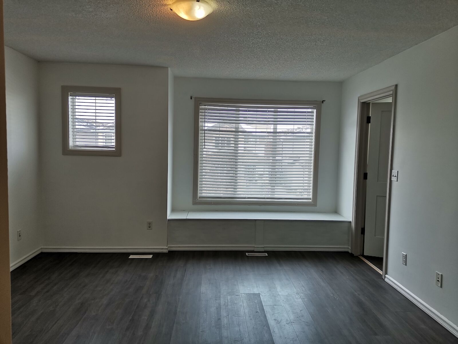 Leduc 1 bedroom Room For Rent for rent. Property photo: 517393-1