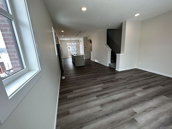 Calgary 3 bedrooms Townhouse for rent. Property photo: 517753-2