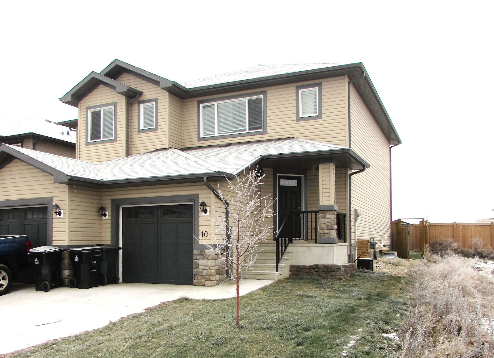 Spruce Grove 3 bedrooms Duplex for rent. Property photo: 517801-1
