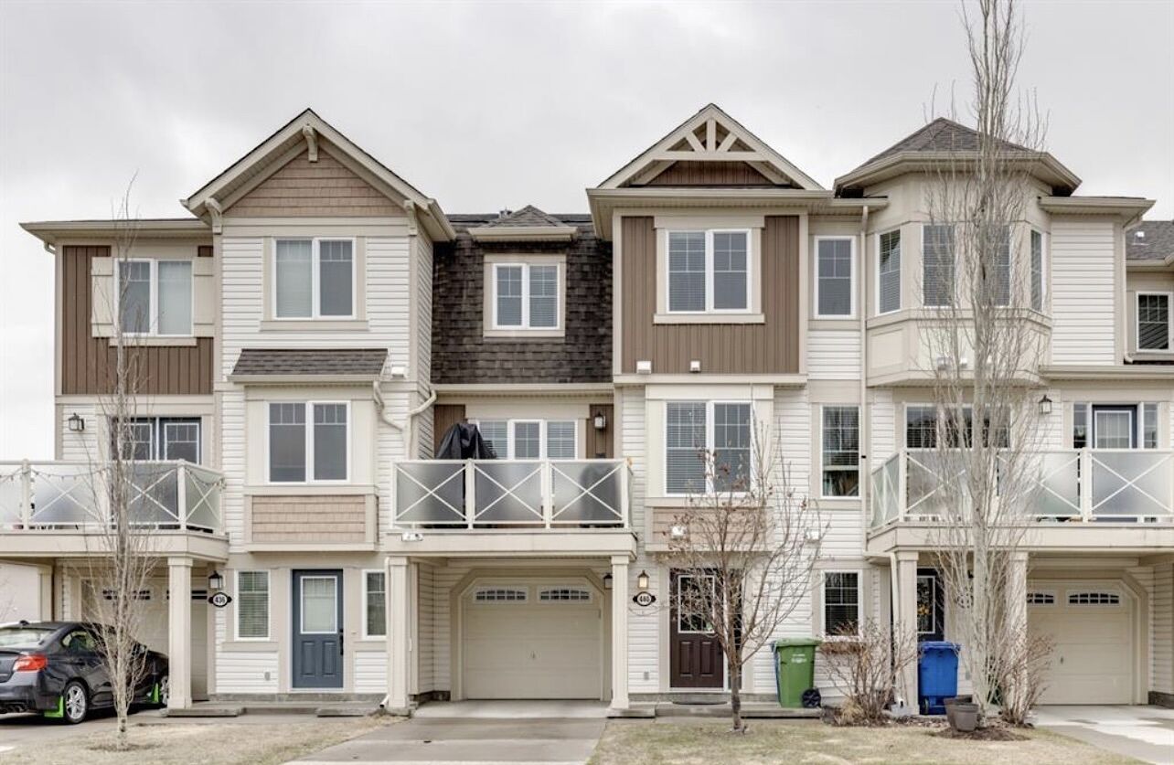 Airdrie 2 bedrooms Townhouse for rent. Property photo: 517861-1