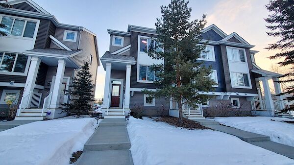 Edmonton 2 bedrooms Townhouse for rent. Property photo: 518021-2