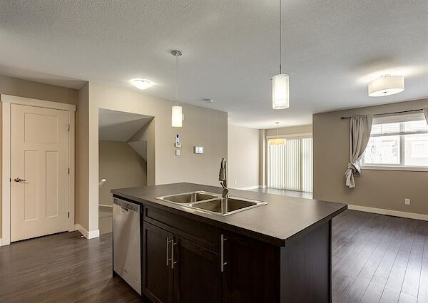 Calgary 2 bedrooms Townhouse for rent. Property photo: 518049-3