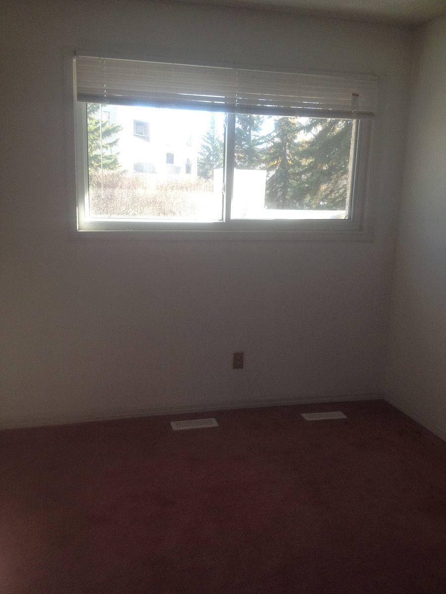 Calgary 2 bedrooms Condo for rent. Property photo: 51809-1