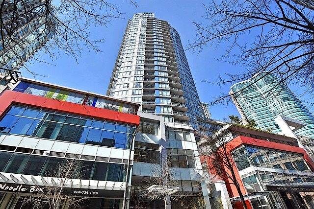 Vancouver 2 + Den bedrooms Apartment for rent. Property photo: 518349-1