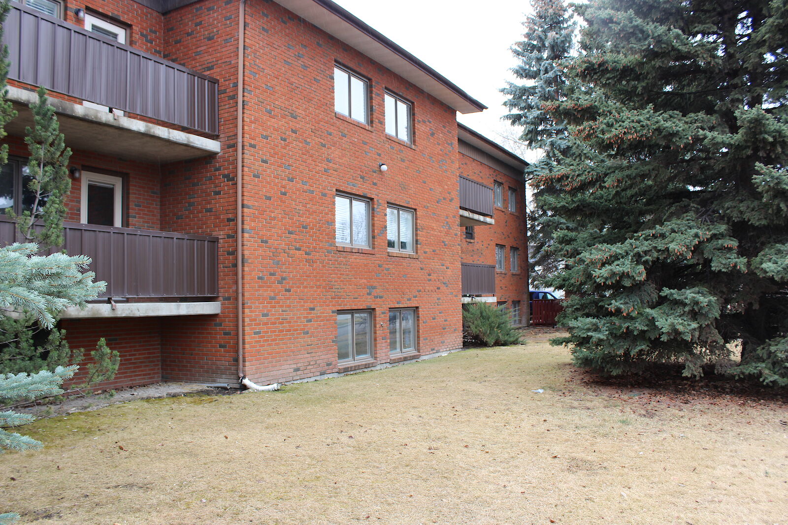 High River 1 bedroom Condo Unit for rent. Property photo: 518350-1