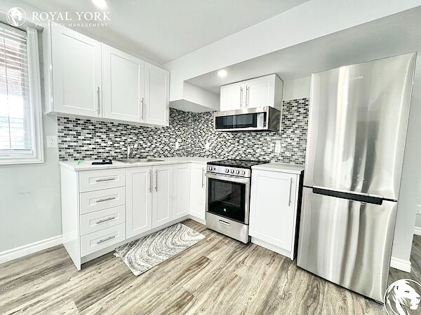 Kitchener 2 bedrooms Basement for rent. Property photo: 518384-2