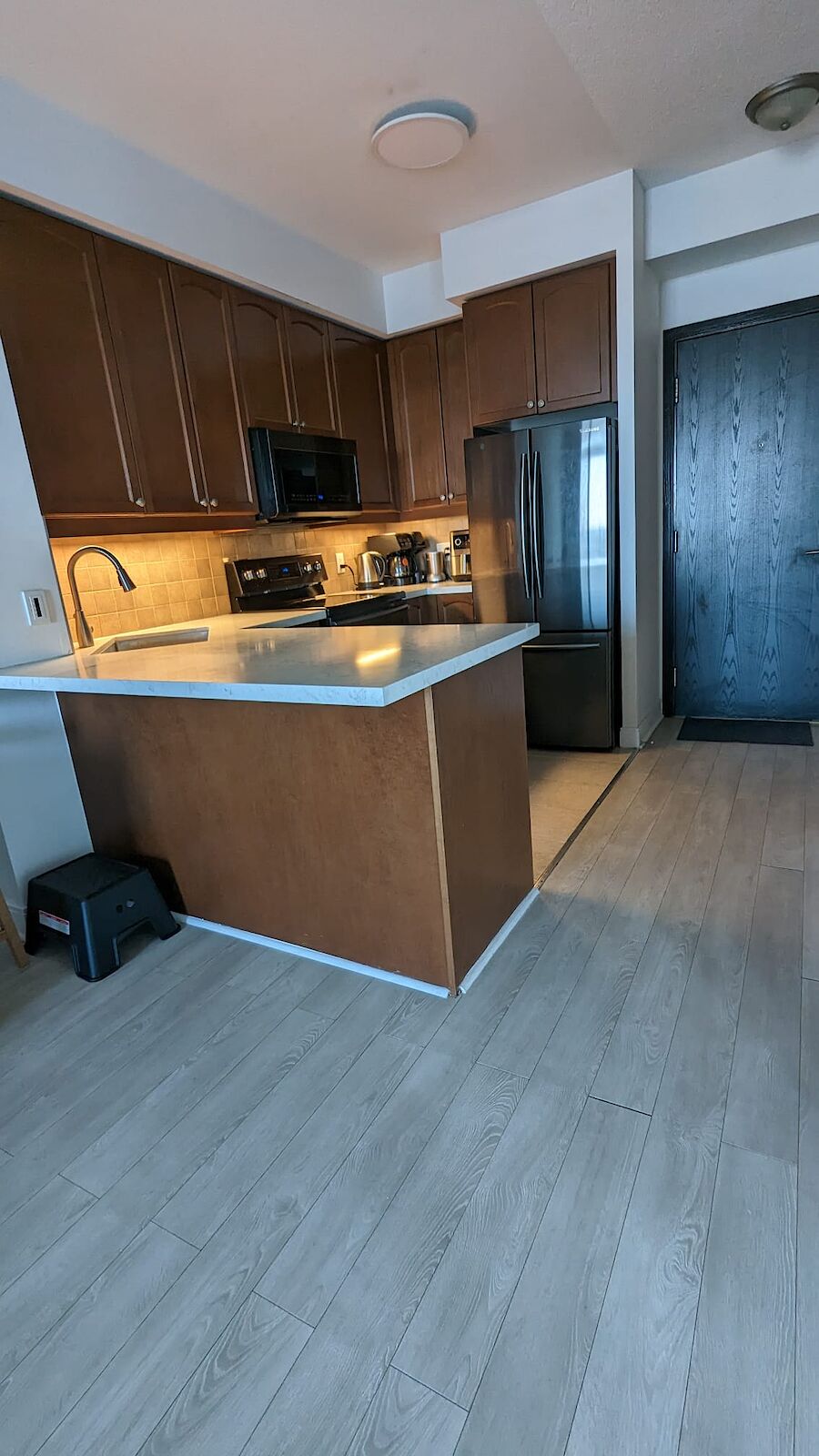 Mississauga 2 bedrooms Condo Unit for rent. Property photo: 518386-1