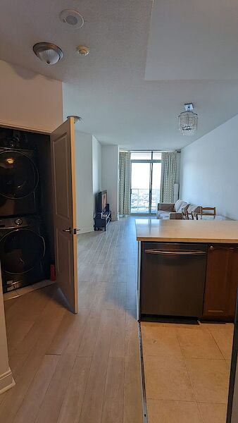 Mississauga 2 bedrooms Condo Unit for rent. Property photo: 518386-3