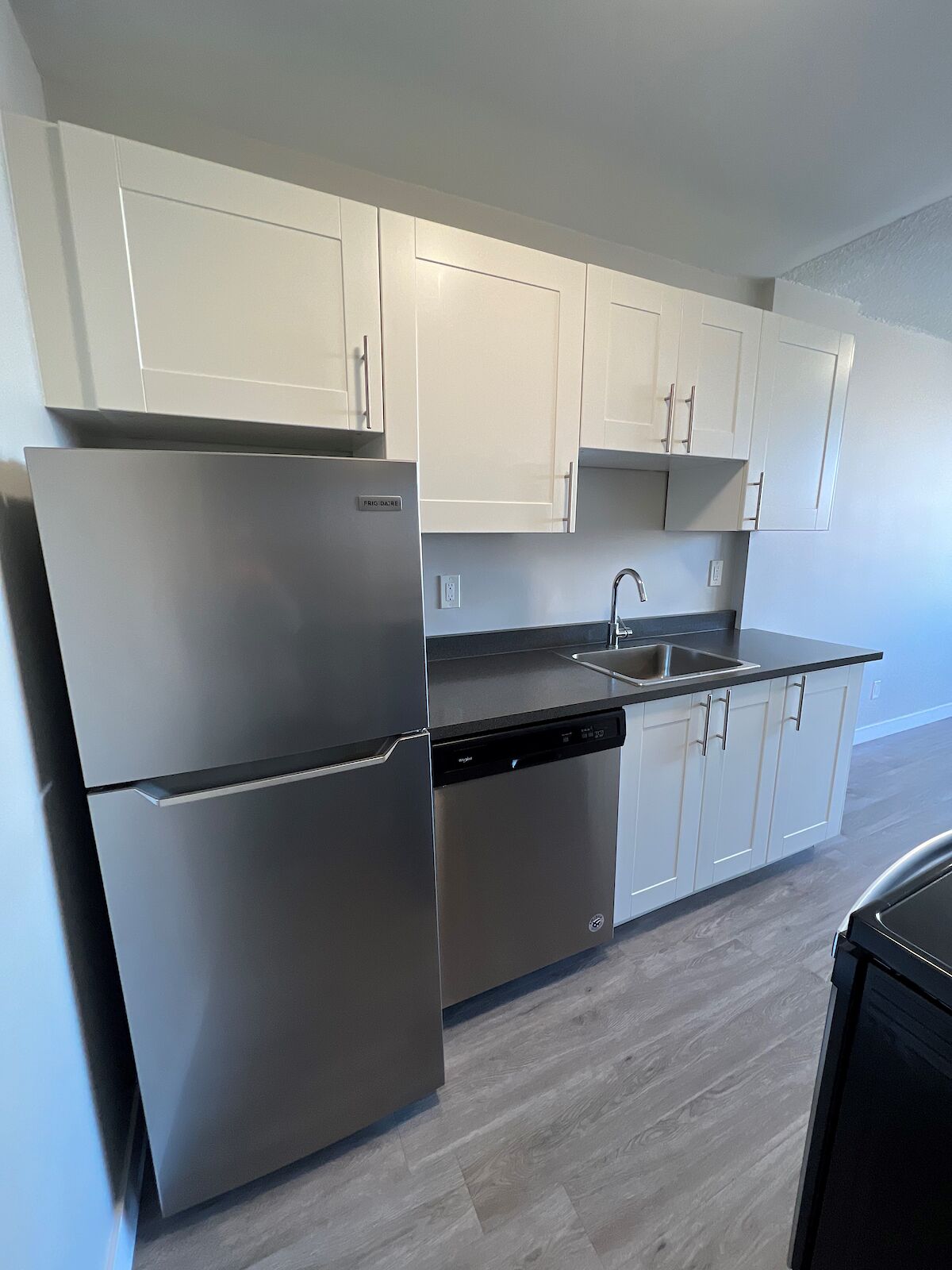 Edmonton bachelor bedrooms Apartment for rent. Property photo: 518539-1