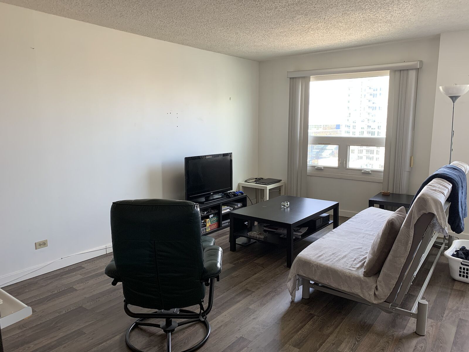 Edmonton 1 bedroom Condo Unit for rent. Property photo: 518556-1