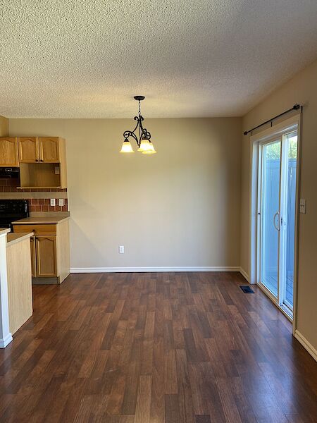 Edmonton 3 + Den bedrooms Duplex for rent. Property photo: 518925-3