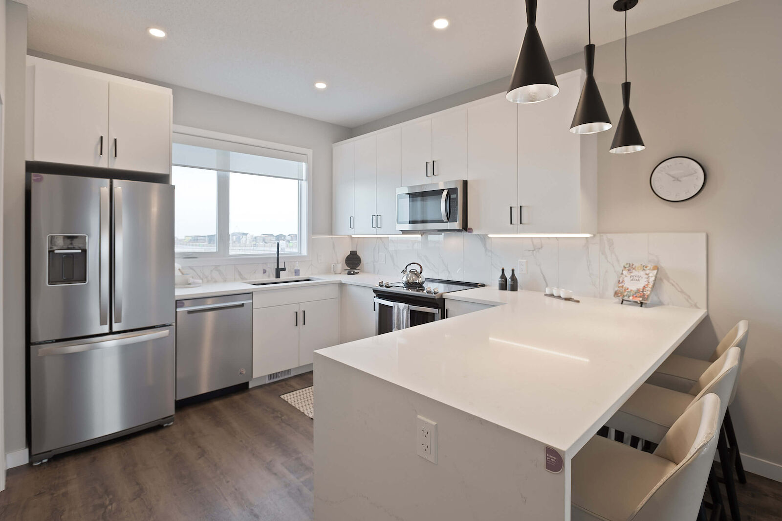 Calgary Pet Friendly Townhouse For Rent | Belmont | Brand New Townhome ...