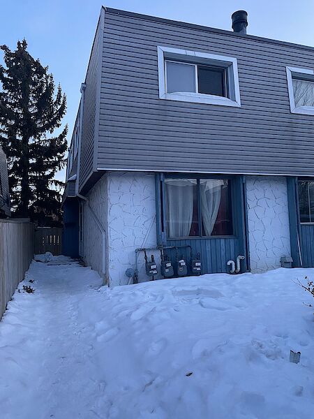 Calgary 4 bedrooms Townhouse for rent. Property photo: 519335-2