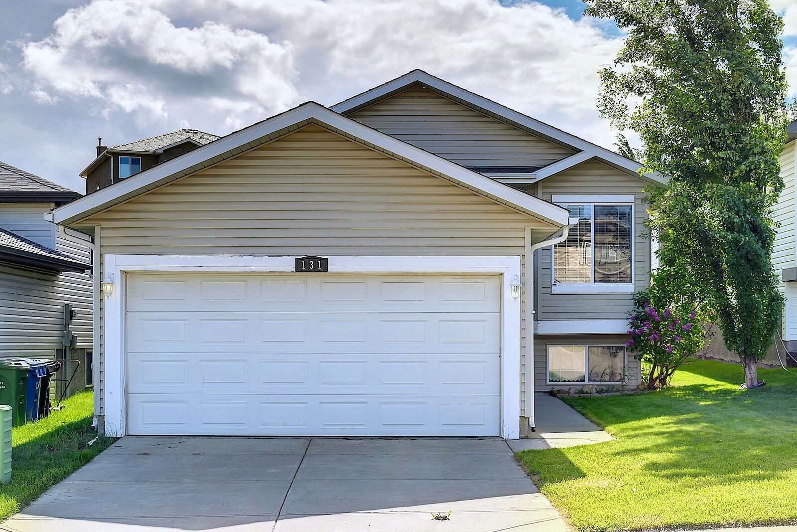 Calgary 5 bedrooms House for rent. Property photo: 522019-1