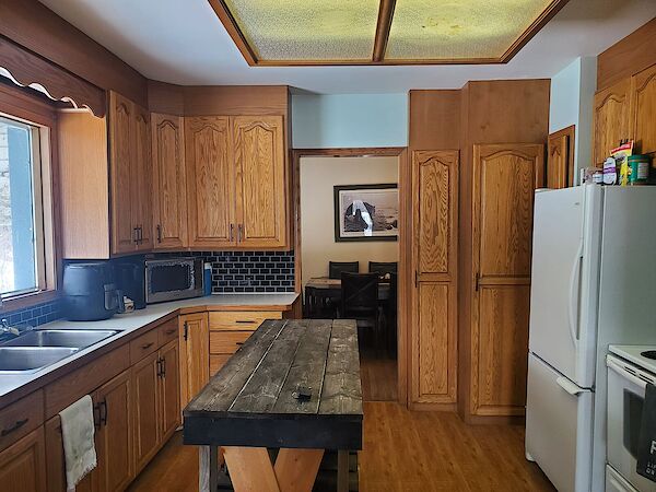 Red Deer 3 bedrooms Acreage for rent. Property photo: 522833-2