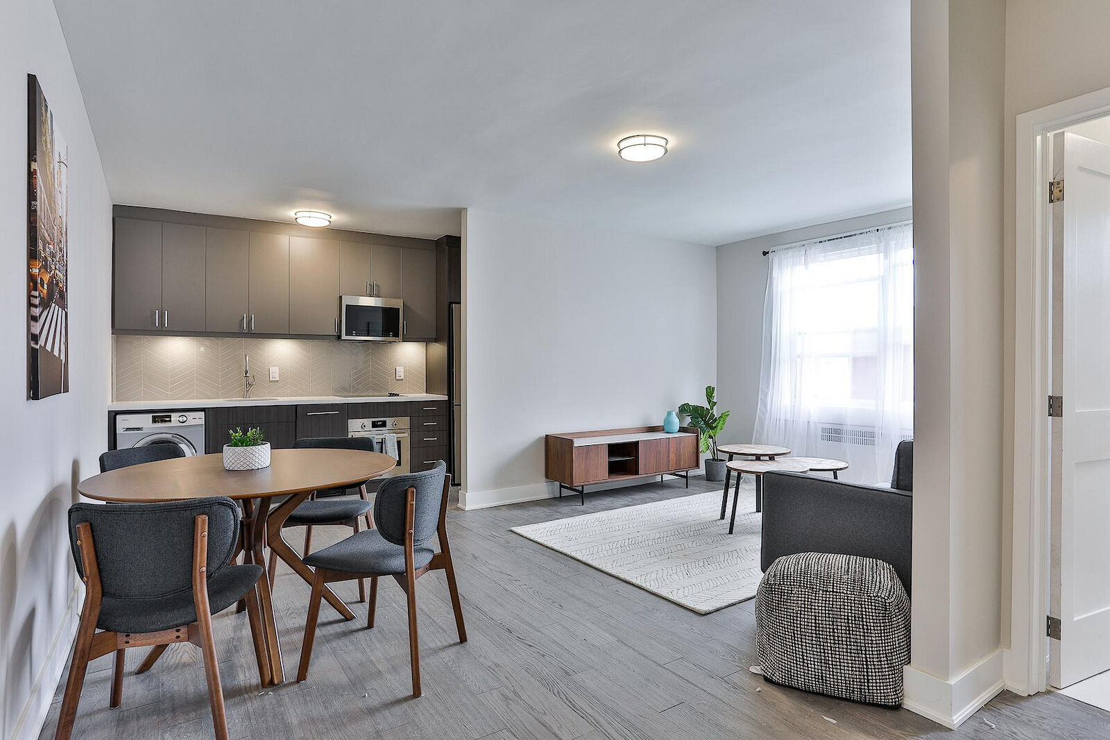 Toronto 3 bedrooms Apartment for rent. Property photo: 523926-1