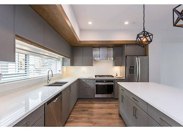 Mission 4 bedrooms Townhouse for rent. Property photo: 524535-2